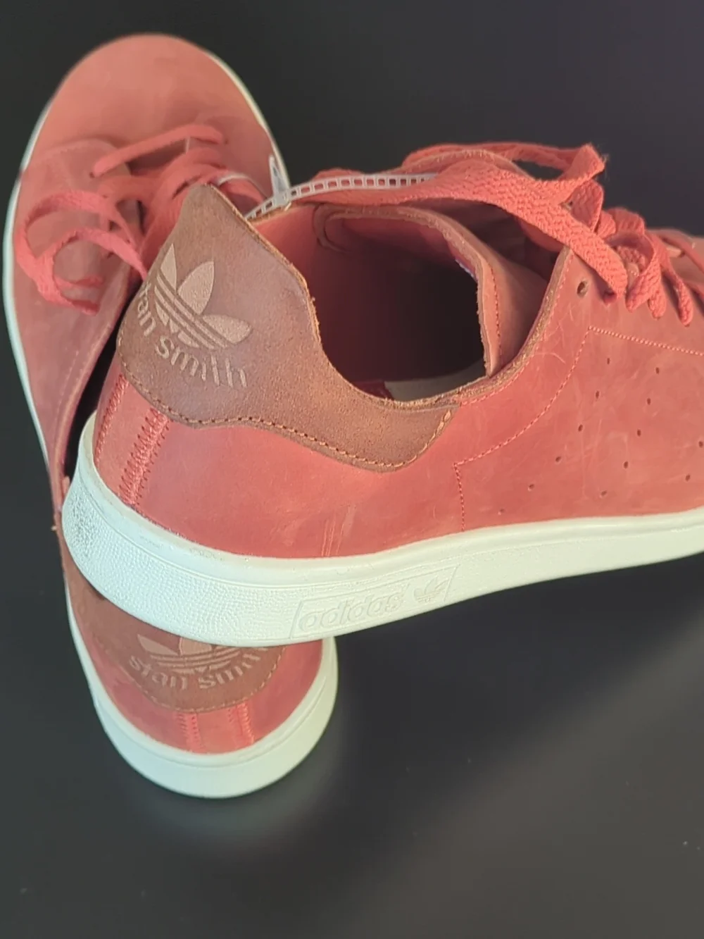 Adidas men’s Coral Red Court-Style Sneakers